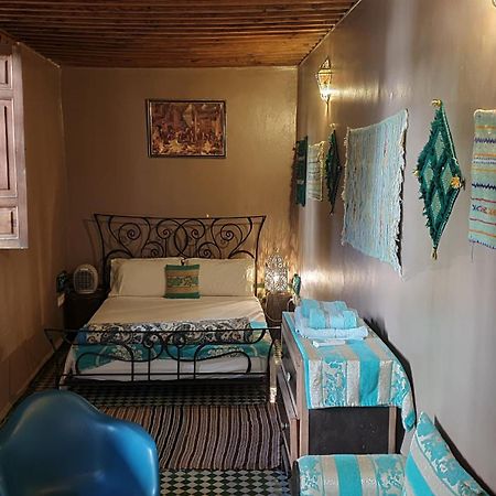 R'Mila Medina Fez Hotel Bagian luar foto