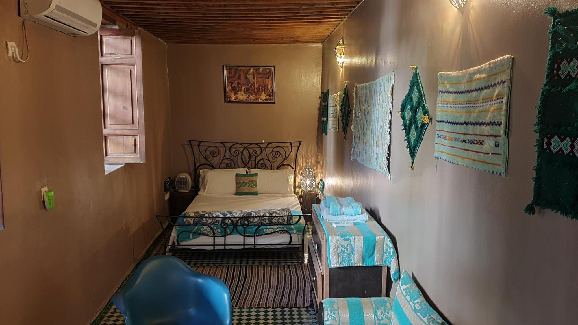 R'Mila Medina Fez Hotel Bagian luar foto