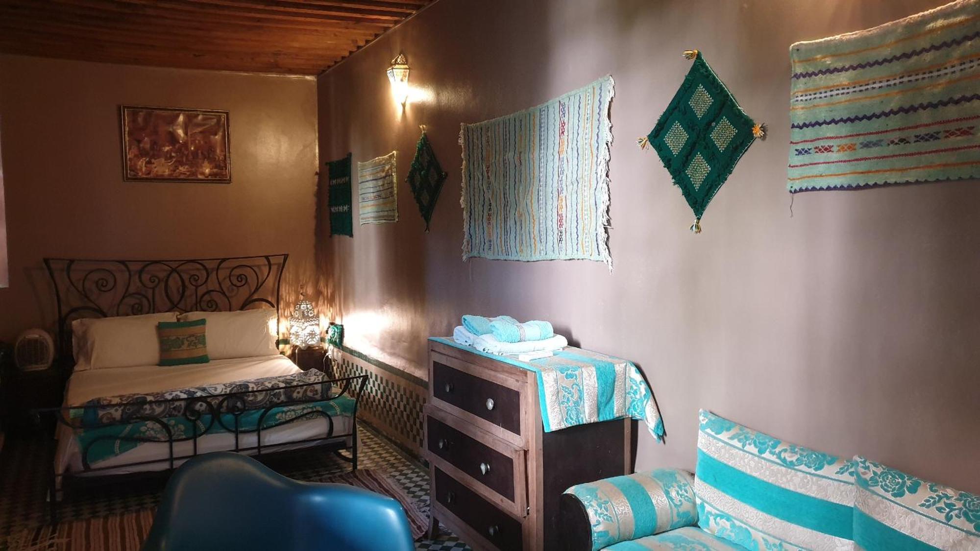 R'Mila Medina Fez Hotel Bagian luar foto
