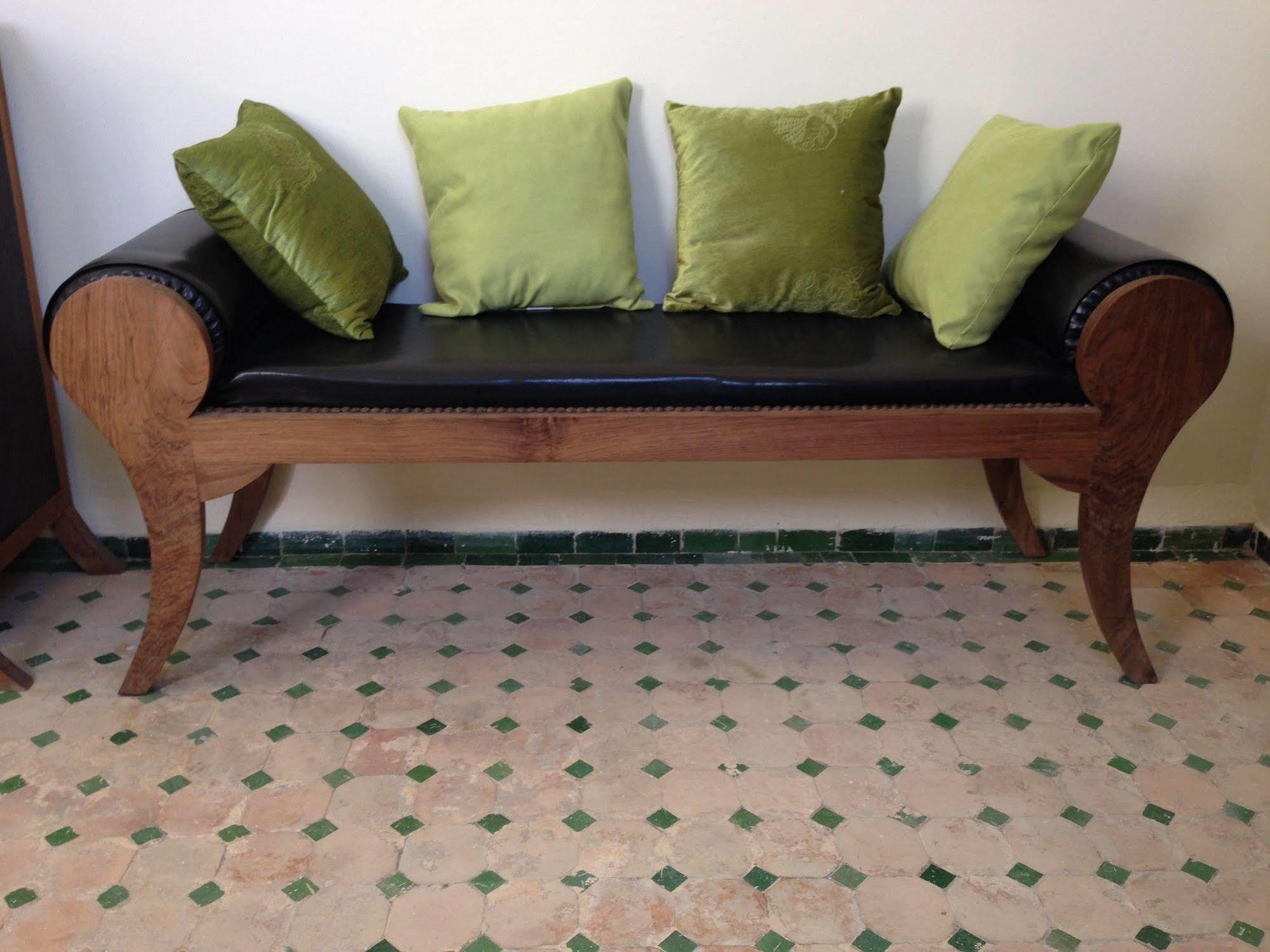R'Mila Medina Fez Hotel Bagian luar foto